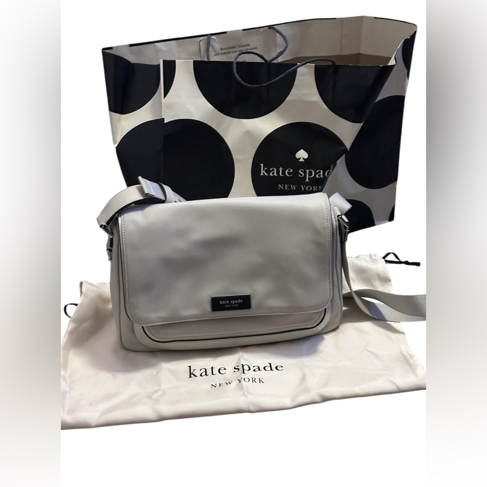 Kate Spade Sam Icon Medium Messenger Bag